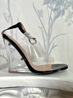 Azalea Wang Sentosa Clear Wedge